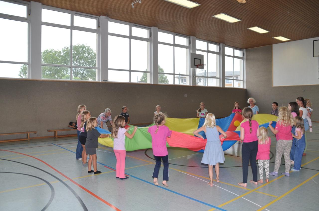 Spielenachmittag Schwungtuch